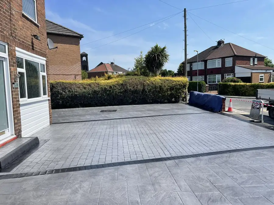 Printed Concrete by S P Groundworks & Driveways - Grey ashlar printed concrete drive